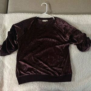 women's velvet top